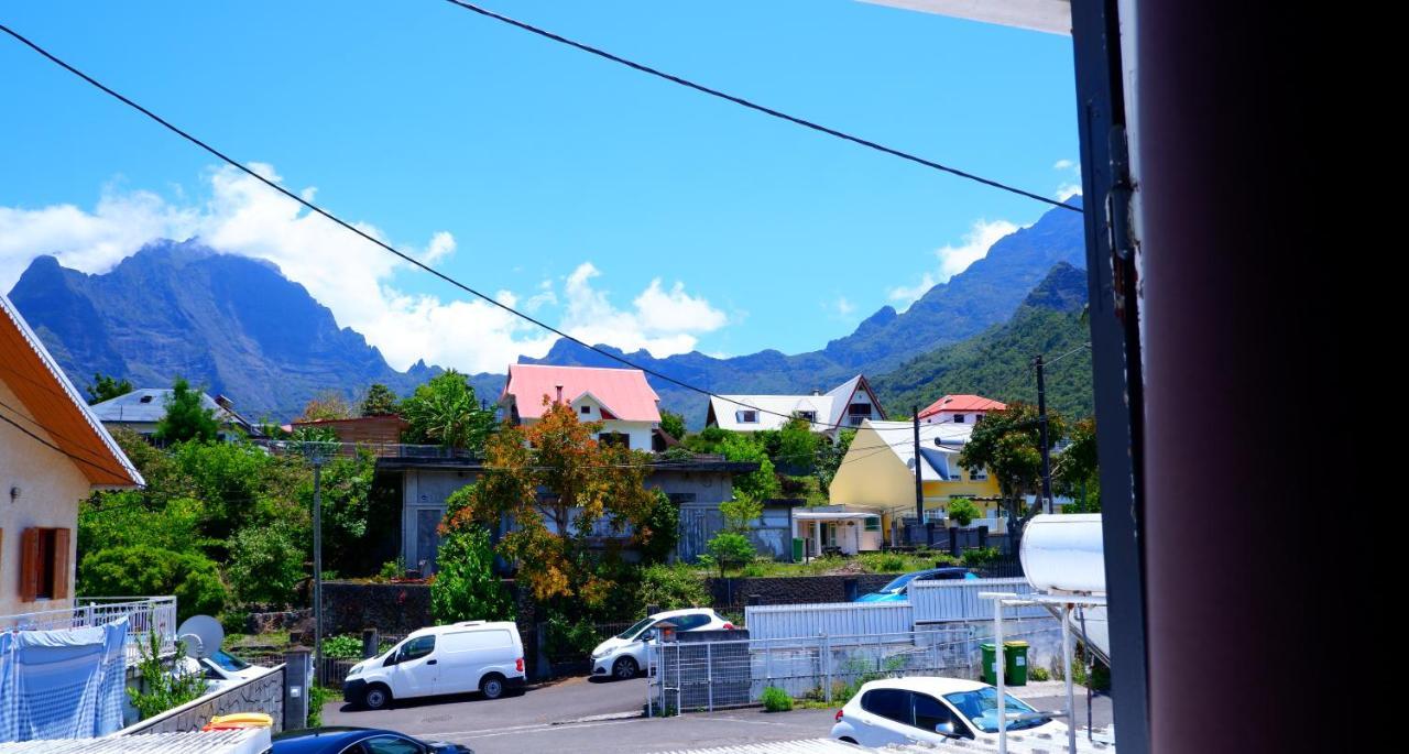 Hôtel Du Cirque Cilaos Exterior foto