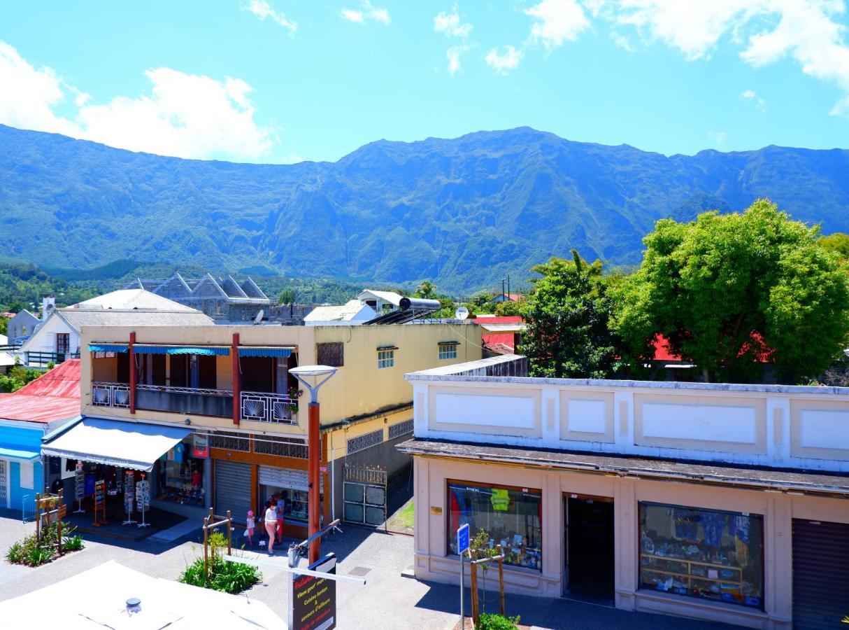 Hôtel Du Cirque Cilaos Exterior foto